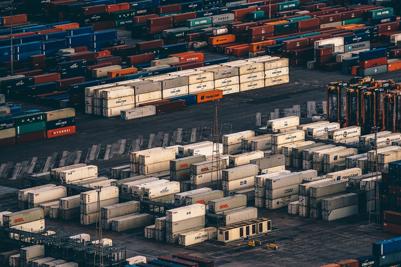 découvrez tout ce qu'il faut savoir sur les salaires à l'export : tendances, niveaux de rémunération, facteurs d'évolution et conseils pour négocier votre salaire dans le secteur de l'exportation.